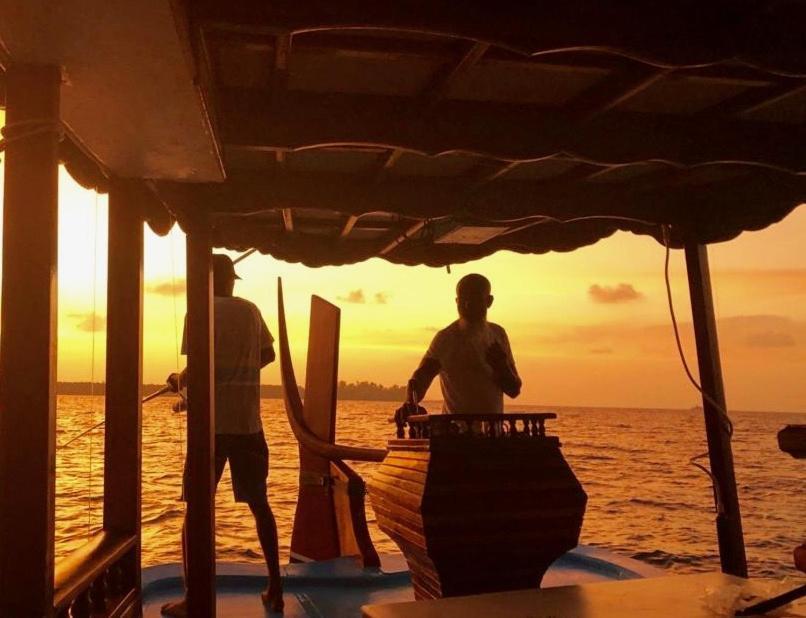 Shamar Guesthouse & Dive Maamigili Island Ngoại thất bức ảnh