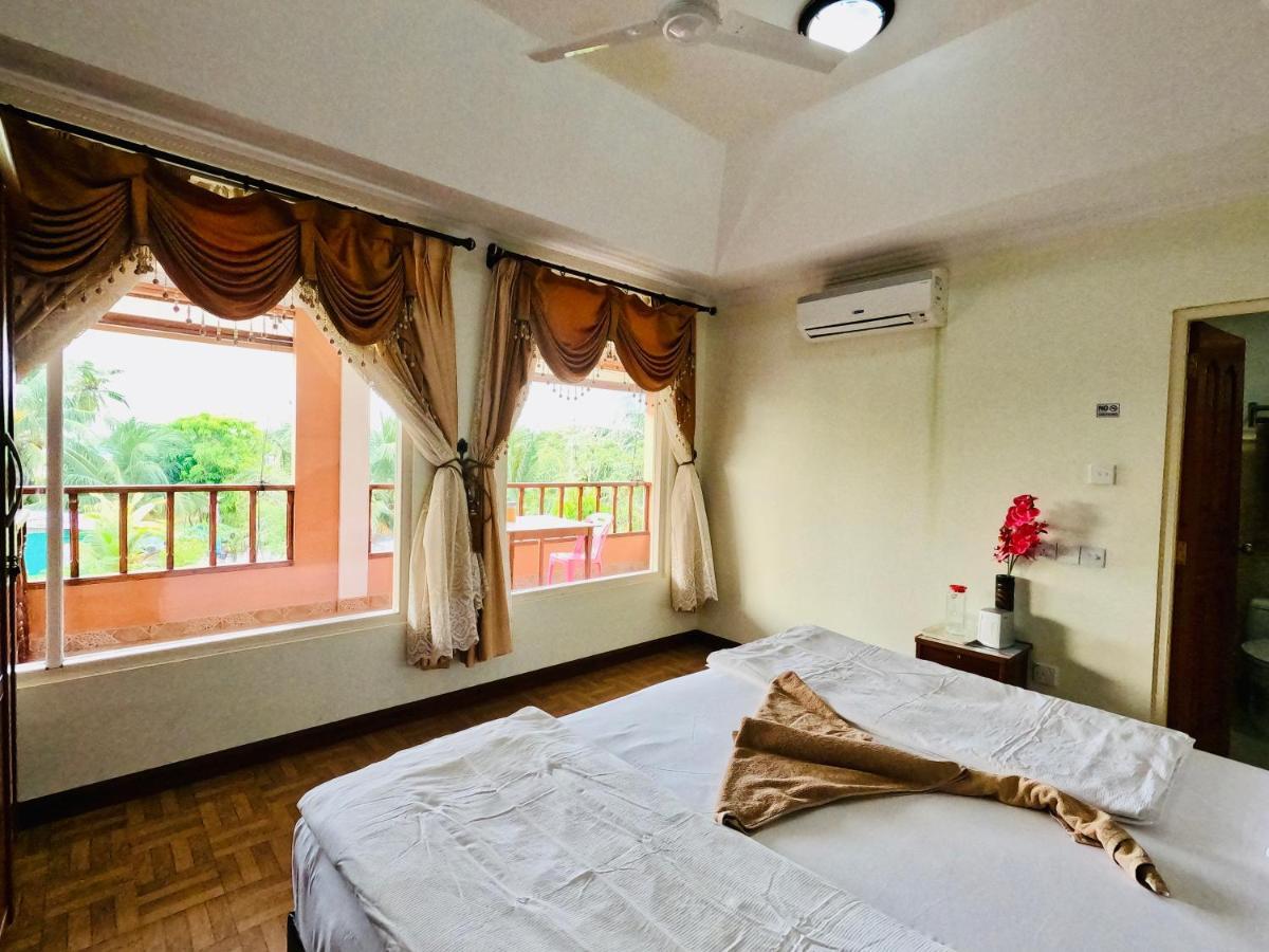 Shamar Guesthouse & Dive Maamigili Island Ngoại thất bức ảnh